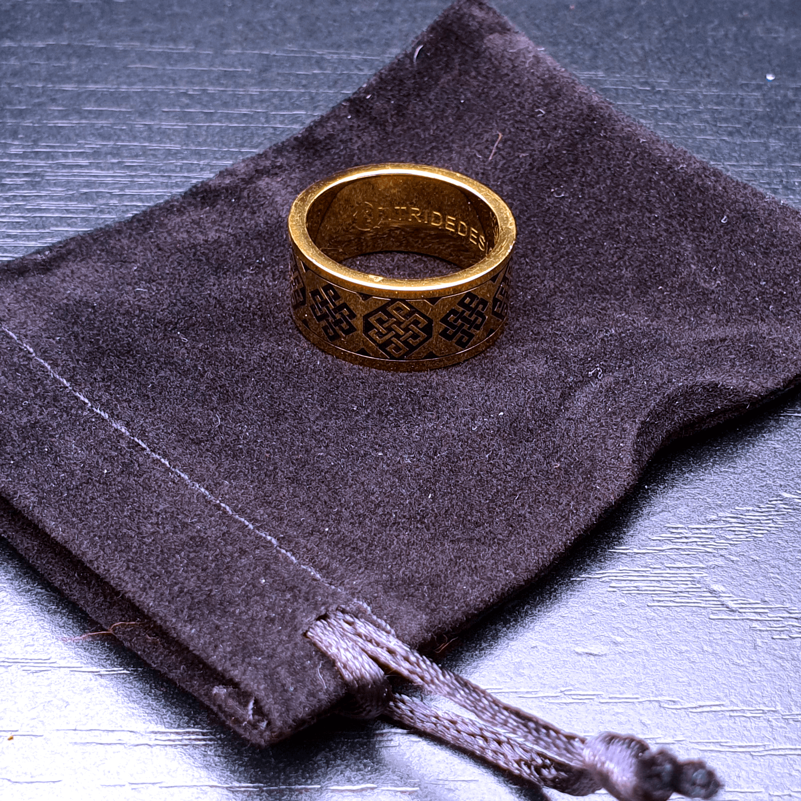 Stainless Steel 316L | Polished - 18K Gold PVD Coated